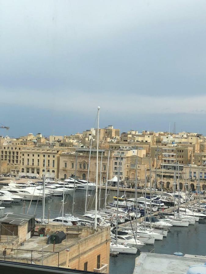 Victoria Flats * سنجليا